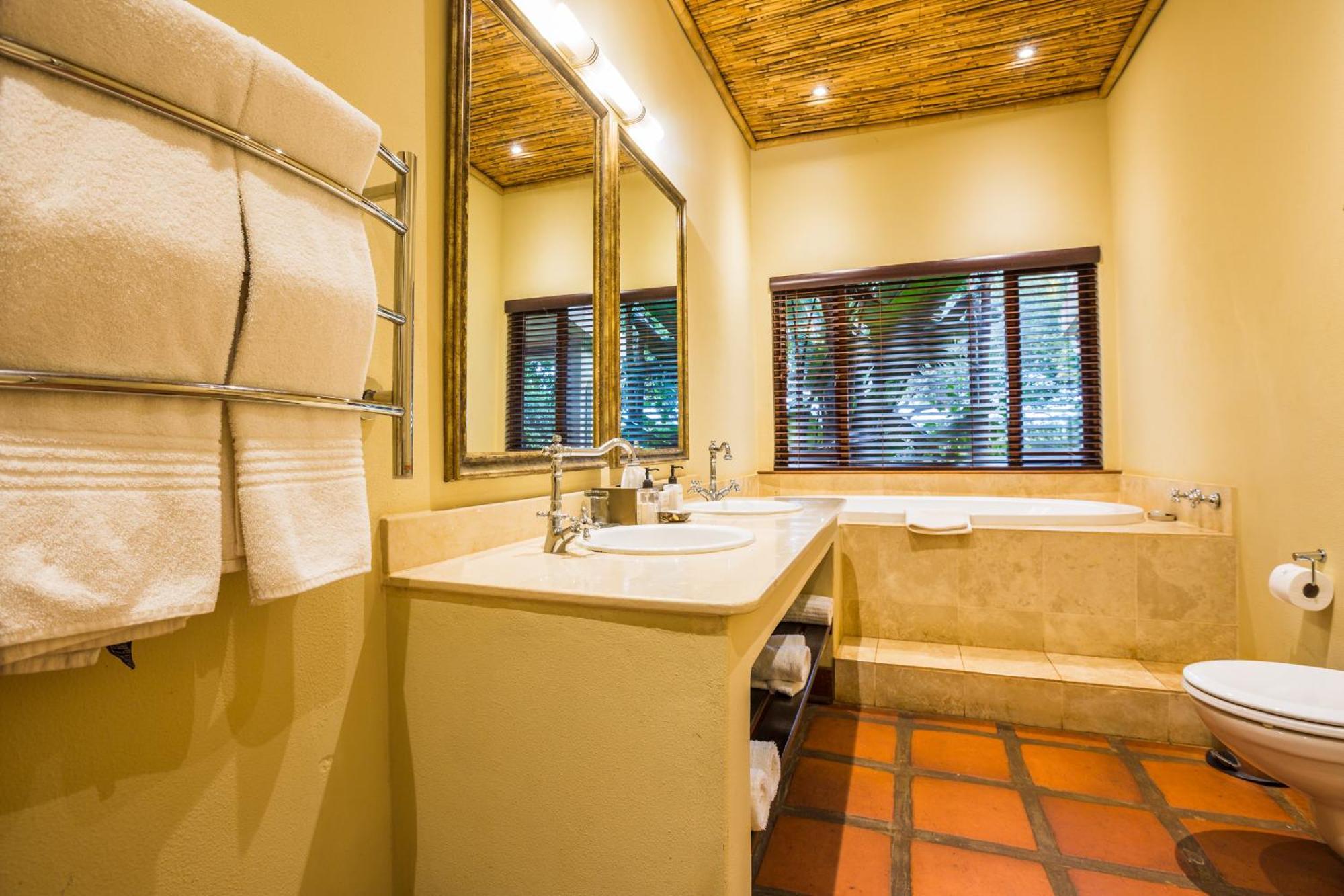 Sondela Nature Reserve & Spa Country House Бела-Бела Номер фото